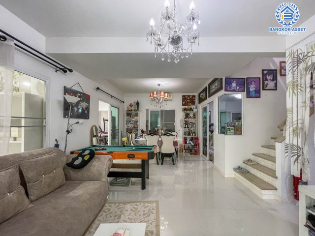 *****บ้านแฝดมือสอง โครงการ วิลลาจจิโอ ปิ่นเกล้า-ศาลายา เนื้อที่กว้าง 35 ตร.ว. ฟังก์ชัน 3 ห้องนอน 2 ห้องน้ำ ที่จอดรถ 2 คัน บ้านสภาพสวย ตกแต่งสไตล์โมเดิร์น โครงการตั้งบนทำเลเดินทางสะดวก ใกล้รถไฟฟ้าสายสีแดง "สถานีศาลายา" และทางด่วน "ศรีรัช(วงแหวนรอบนอก)"